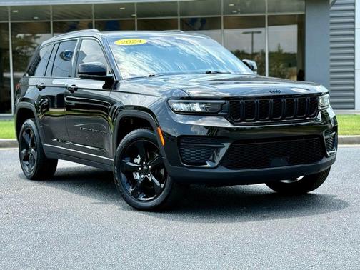 2024 Jeep Grand Cherokee Laredo