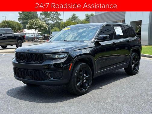 2024 Jeep Grand Cherokee Laredo