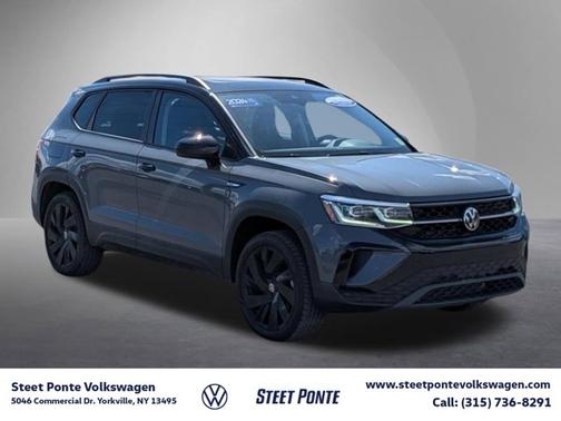 Pure Gray W/Black Roof 2024 Volkswagen Taos 1.5T SE Black