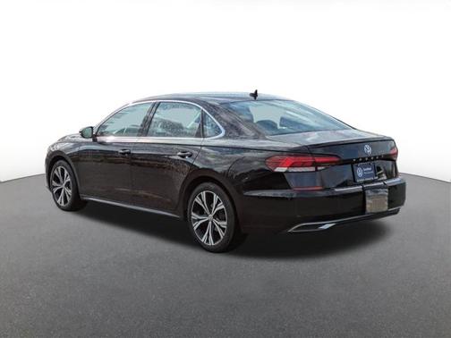 2022 Volkswagen Passat 2.0T SE