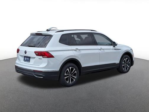 Pure White 2024 Volkswagen Tiguan 2.0T S