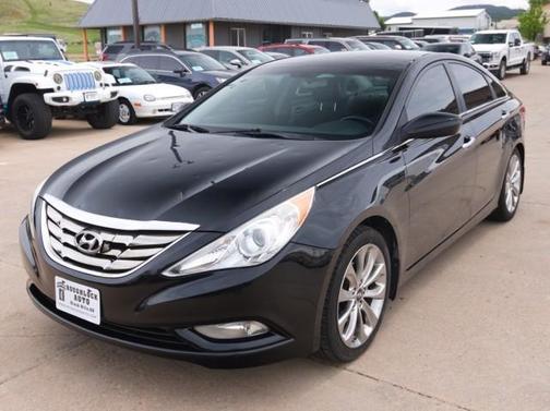 Midnight Black 2013 Hyundai SONATA SE