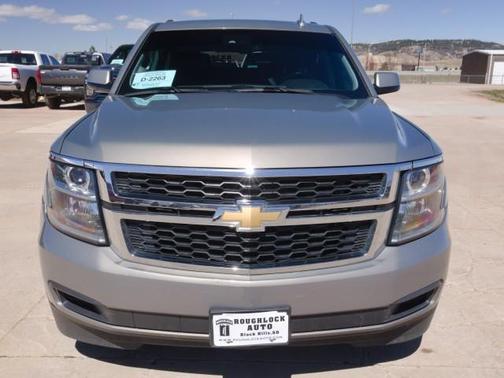 Pepperdust Metallic 2017 Chevrolet Tahoe LT