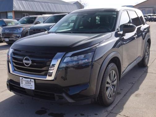 2024 Nissan Pathfinder S 4WD