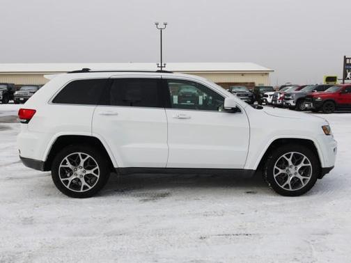 2018 Jeep Grand Cherokee Sterling Edition
