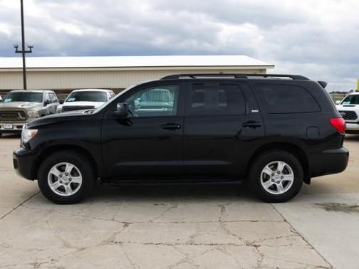 2016 Toyota Sequoia SR5