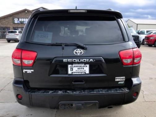 2016 Toyota Sequoia SR5