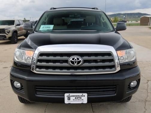 2016 Toyota Sequoia SR5