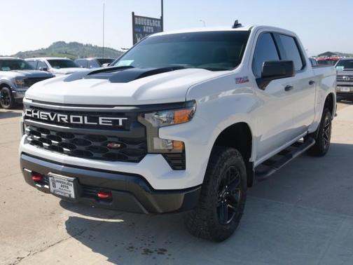 2024 Chevrolet Silverado 1500 Custom Trail Boss