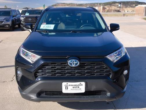2020 Toyota RAV4 Hybrid XLE