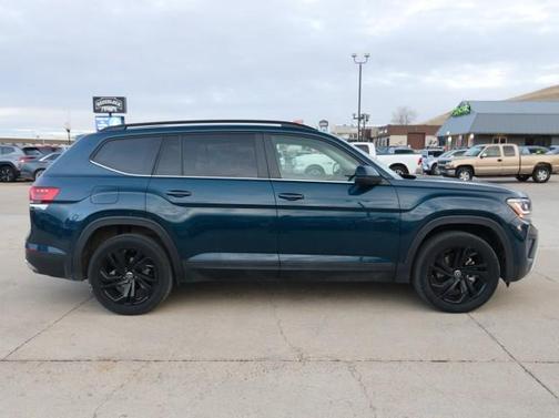 2022 Volkswagen Atlas 3.6L SE w/Technology