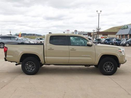Quicksand 2018 Toyota Tacoma SR5