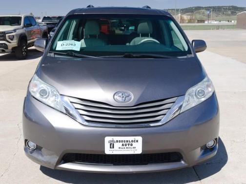 2013 Toyota Sienna XLE