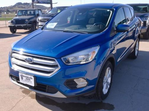 Lightning Blue Metallic 2019 Ford Escape SE