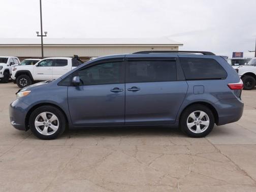Shoreline Blue Pearl 2015 Toyota Sienna LE