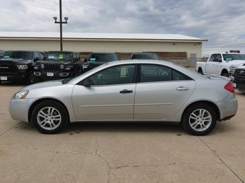 Liquid Silver Metallic 2006 Pontiac G6 Base