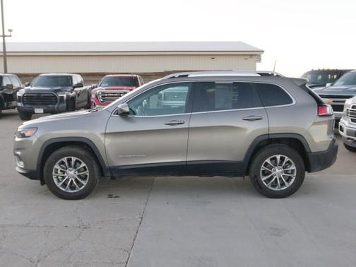 2021 Jeep Cherokee Latitude Lux