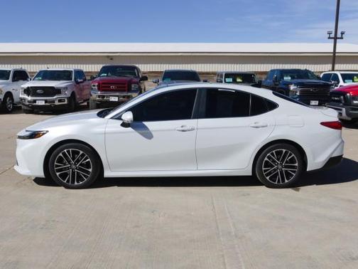 2025 Toyota Camry XLE