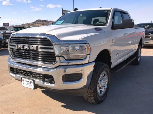 Bright White Clearcoat 2021 RAM 2500 Big Horn Crew Cab 4x4 6'4' Box