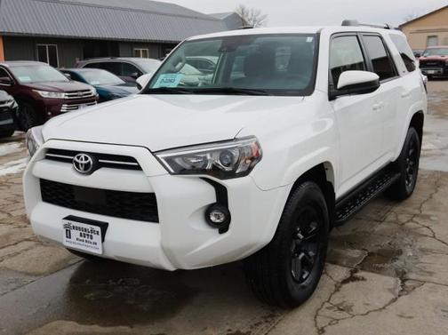 2024 Toyota 4Runner SR5