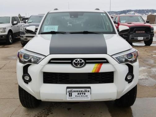 2024 Toyota 4Runner SR5