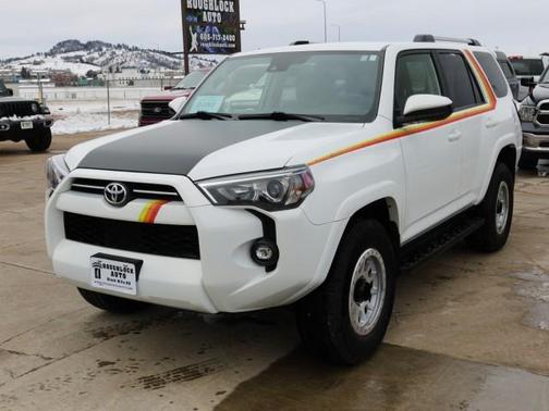 2024 Toyota 4Runner SR5