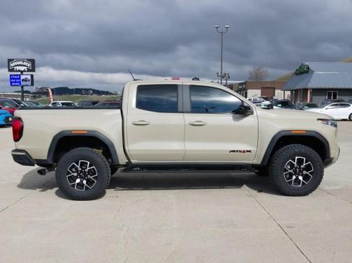 2024 GMC Canyon AT4X