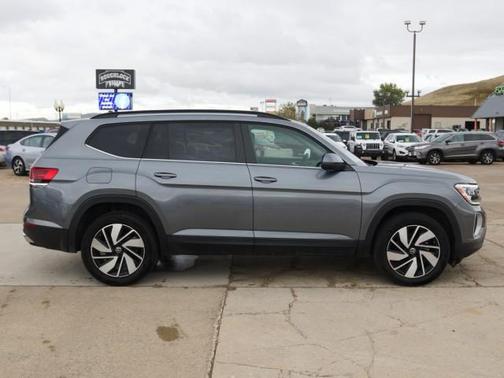 2024 Volkswagen Atlas 2.0T SE w/Technology 4MOTION