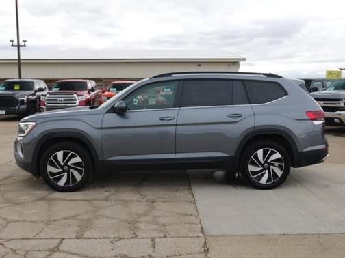 2024 Volkswagen Atlas 2.0T SE w/Technology 4MOTION