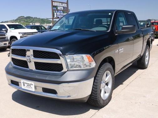 2017 RAM 1500 SLT