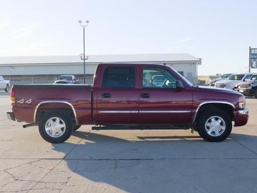 2004 GMC Sierra 1500 SLE Crew Cab