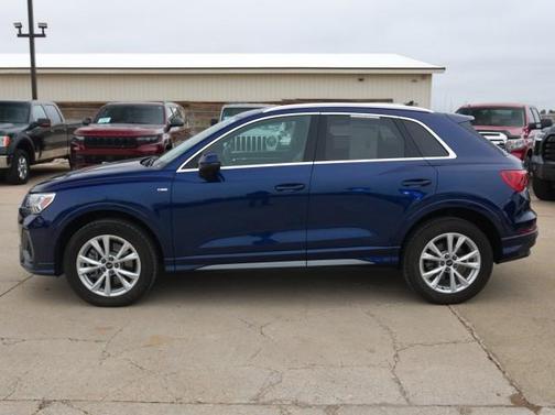 2023 Audi Q3 Premium 45 TFSI S line quattro Tiptronic