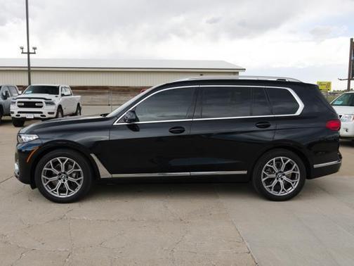 2022 BMW X7 xDrive40i