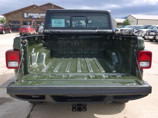 Sarge Green Clearcoat 2023 Jeep Gladiator Sport