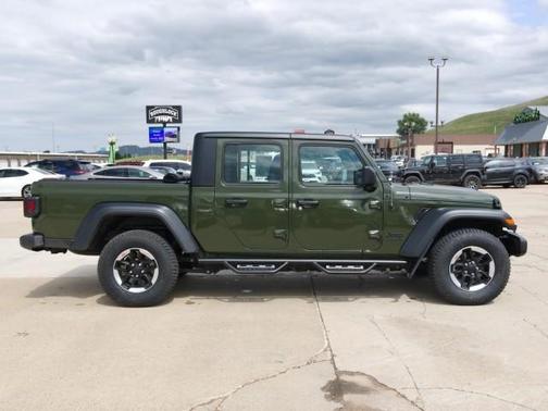 Sarge Green Clearcoat 2023 Jeep Gladiator Sport