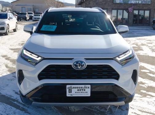 2023 Toyota RAV4 Hybrid SE