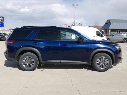 2025 Nissan Pathfinder SV 4WD