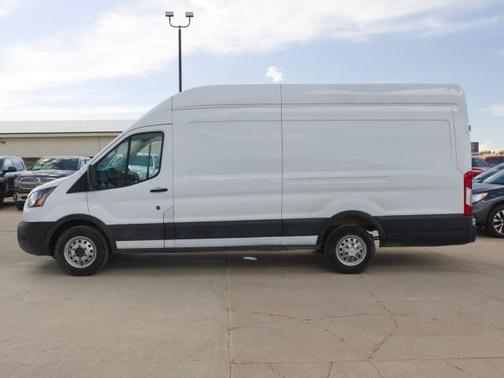Oxford White 2023 Ford Transit-250 Base