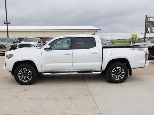 2022 Toyota Tacoma TRD Sport