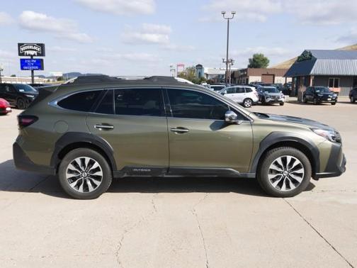 2024 Subaru Outback Touring XT