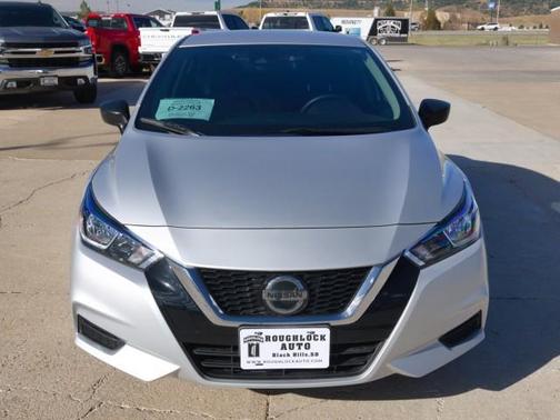2022 Nissan Versa 1.6 S