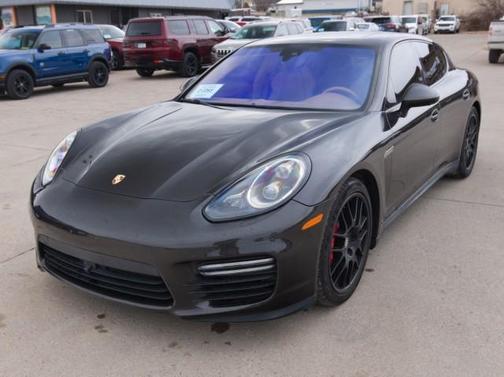 2014 Porsche Panamera GTS