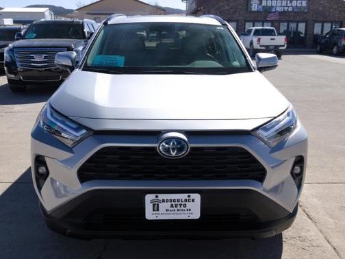 2022 Toyota RAV4 Hybrid XLE Premium