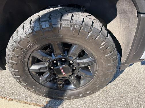 2024 GMC Sierra 3500 AT4