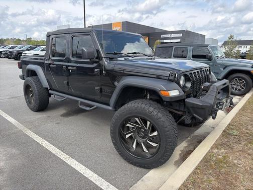 2020 Jeep Gladiator Sport