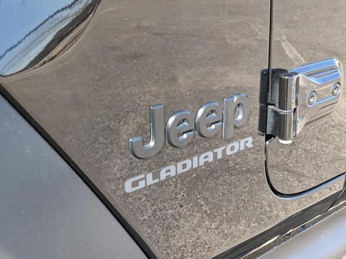 2020 Jeep Gladiator Sport