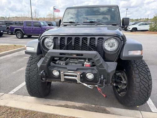 2020 Jeep Gladiator Sport