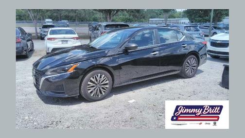 Black 2024 Nissan Altima 2.5 SV