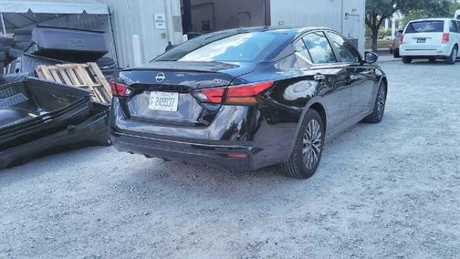 Black 2024 Nissan Altima 2.5 SV