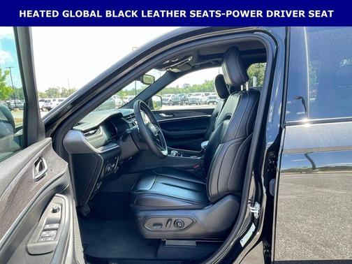 Rocky Mountain Pearlcoat 2024 Jeep Grand Cherokee 4xe Base